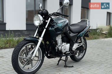 Мотоцикл Без обтекателей (Naked bike) Honda CB 500 1997 в 