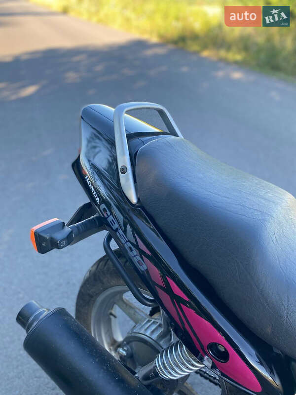 Мотоцикл Классик Honda CB 500 1996 в Комарному