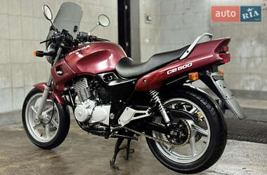 Мотоцикл Без обтекателей (Naked bike) Honda CB 500 1997 в 