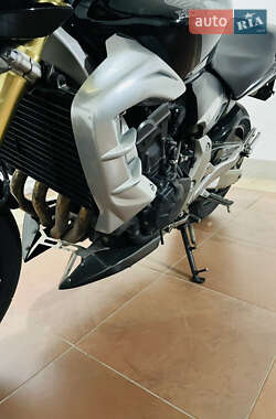 Мотоцикл Без обтекателей (Naked bike) Honda CB 600F Hornet 2008 в 
