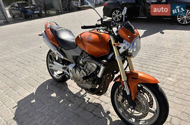 Мотоцикл Без обтекателей (Naked bike) Honda CB 600F Hornet 2005 в 
