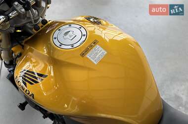 Мотоцикл Без обтекателей (Naked bike) Honda CB 600F Hornet 2007 в 