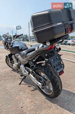 Мотоцикл Без обтекателей (Naked bike) Honda CB 600F Hornet 2005 в 