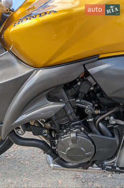 Мотоцикл Без обтекателей (Naked bike) Honda CB 600F Hornet 2007 в 