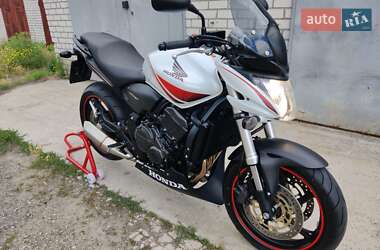 Мотоцикл Без обтекателей (Naked bike) Honda CB 600F Hornet 2010 в Кременчуге