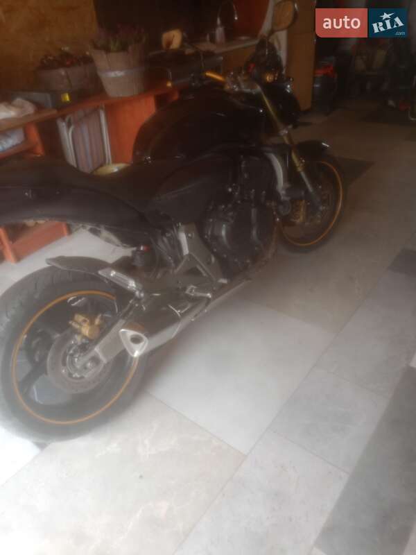 Боббер Honda CB 600F Hornet 2007 в 