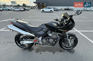 Мотоцикл Без обтекателей (Naked bike) Honda CB 600F Hornet 2001 в 