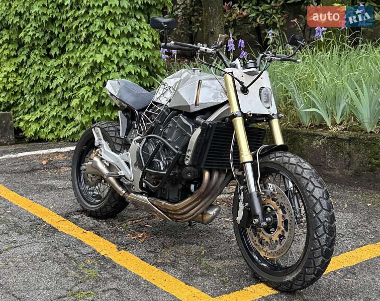 Мотоцикл Кастом Honda CB 600F Hornet 2011 в Черновцах