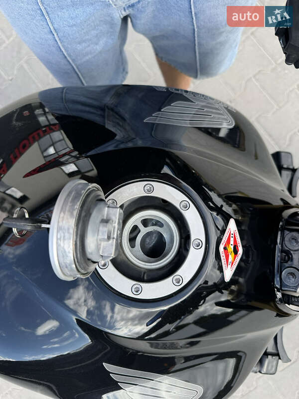 Мотоцикл Без обтікачів (Naked bike) Honda CB 600F Hornet 2008 в Тернополі фото 9 Мотоцикл Без обтікачів (Naked bike) Honda CB 600F Hornet 2008 в Тернополі