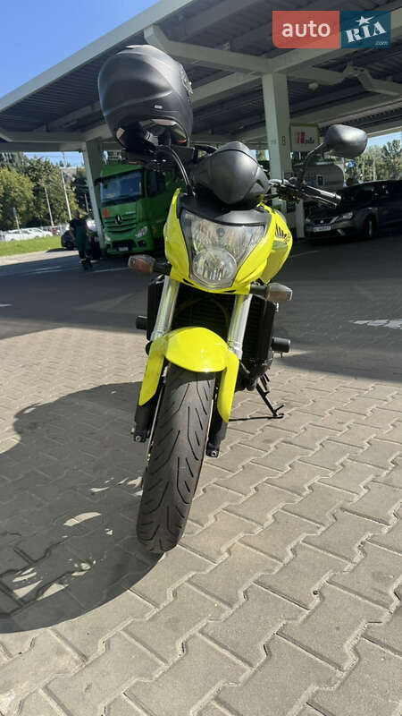 Спортбайк Honda CB 600F Hornet 2009 в Киеве