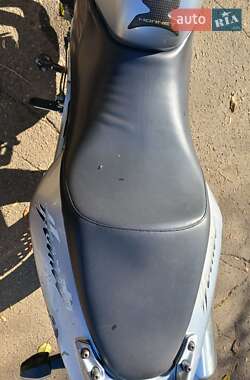 Мотоцикл Без обтекателей (Naked bike) Honda CB 600F Hornet 2005 в 