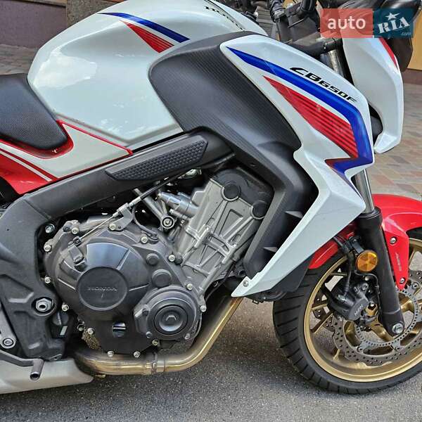 Мотоцикл Без обтекателей (Naked bike) Honda CB 650F 2014 в Киеве
