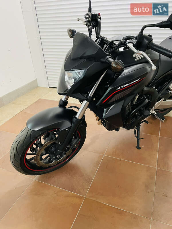 Мотоцикл Без обтекателей (Naked bike) Honda CB 650F 2014 в Киеве