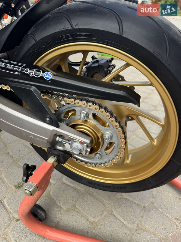Мотоцикл Без обтекателей (Naked bike) Honda CB 650F 2015 в Хотине