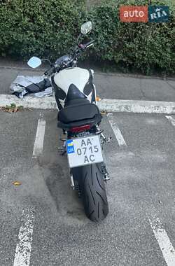 Мотоцикл Без обтекателей (Naked bike) Honda CB 650F 2015 в 