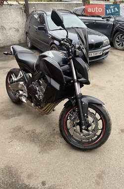 Мотоцикл Без обтекателей (Naked bike) Honda CB 650F 2015 в 