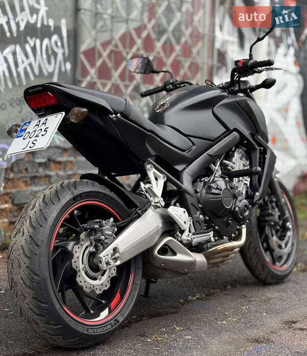 Мотоцикл Без обтекателей (Naked bike) Honda CB 650F 2014 в Киеве фото 3 Мотоцикл Без обтекателей (Naked bike) Honda CB 650F 2014 в Киеве