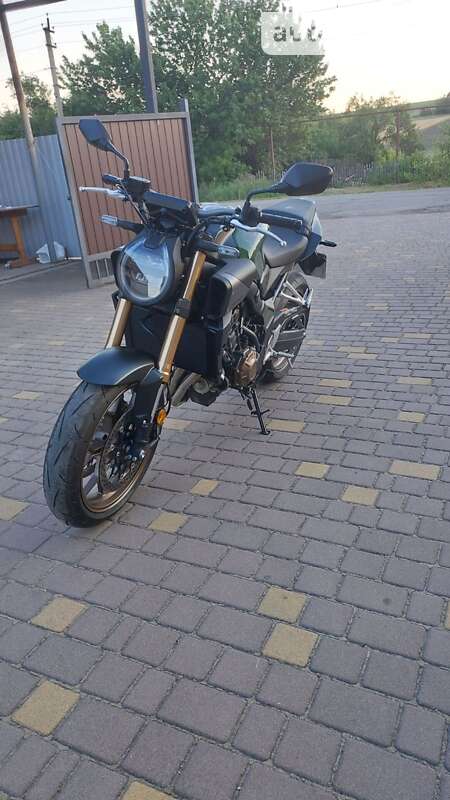 Мотоцикл Без обтекателей (Naked bike) Honda CB 650R 2024 в Днепре