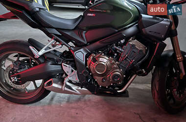 Мотоцикл Без обтікачів (Naked bike) Honda CB 650R 2024 в 