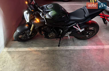 Мотоцикл Без обтікачів (Naked bike) Honda CB 650R 2024 в 