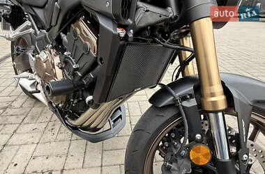 Мотоцикл Без обтікачів (Naked bike) Honda CB 650R 2024 в 
