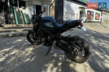 Мотоцикл Без обтекателей (Naked bike) Honda CB 650R 2023 в 