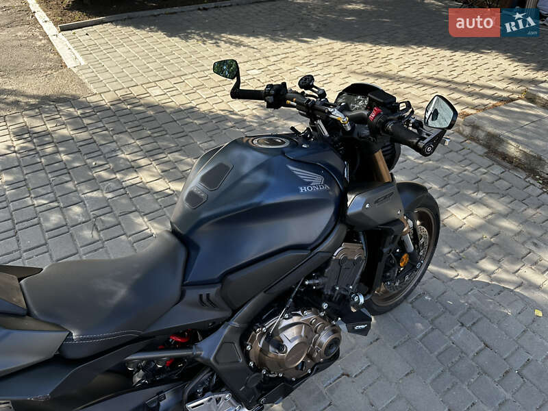 Мотоцикл Без обтікачів (Naked bike) Honda CB 650R 2023 в Бершаді