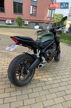 Мотоцикл Без обтекателей (Naked bike) Honda CB 650R 2024 в 