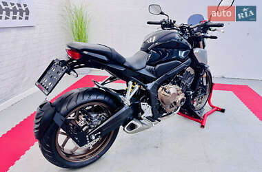 Спортбайк Honda CB 650R 2019 в 