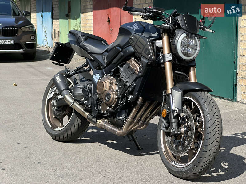 Мотоцикл Без обтекателей (Naked bike) Honda CB 650R 2020 в Киеве