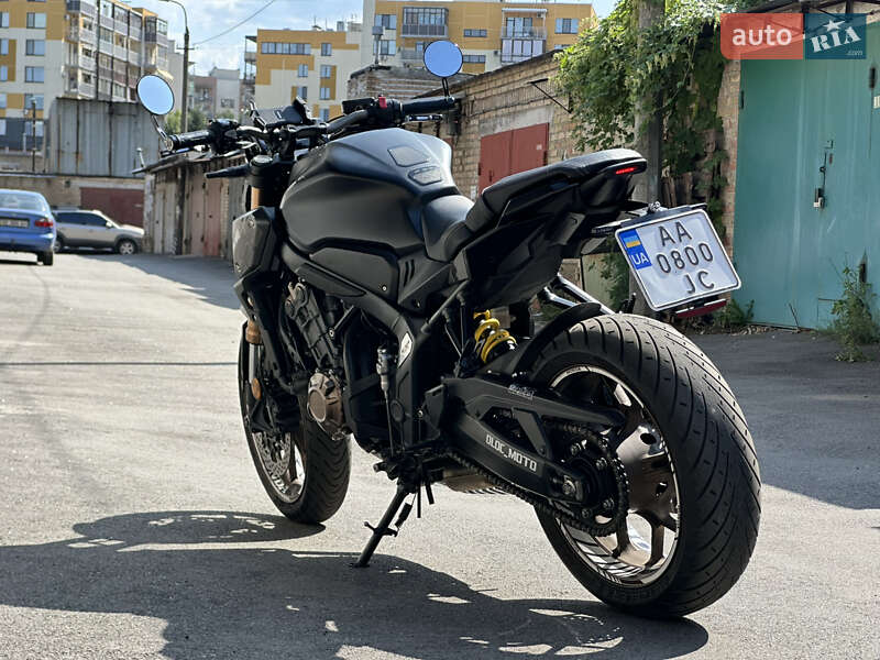 Мотоцикл Без обтекателей (Naked bike) Honda CB 650R 2020 в Киеве