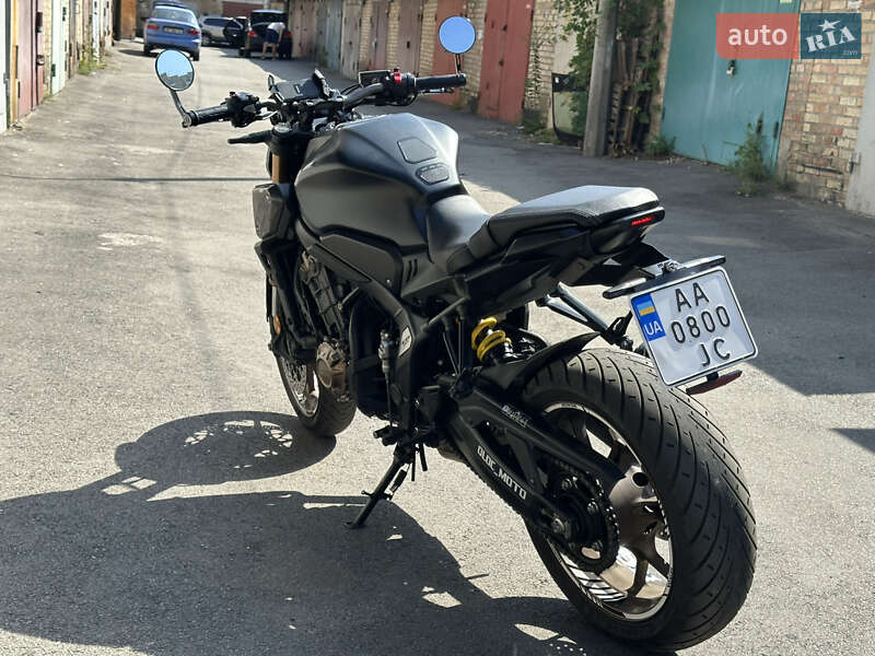 Мотоцикл Без обтекателей (Naked bike) Honda CB 650R 2020 в Киеве