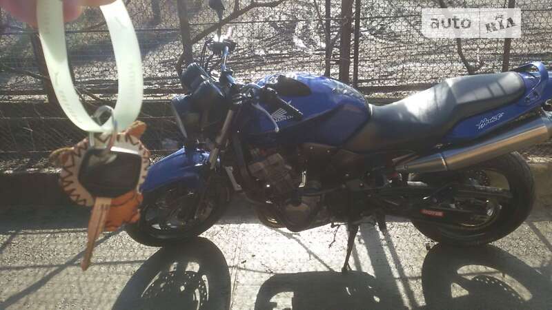 Мотоцикл Классик Honda CB 900F Hornet 2002 в Одессе