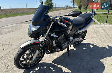 Мотоцикл Без обтекателей (Naked bike) Honda CB 900F Hornet 2002 в 
