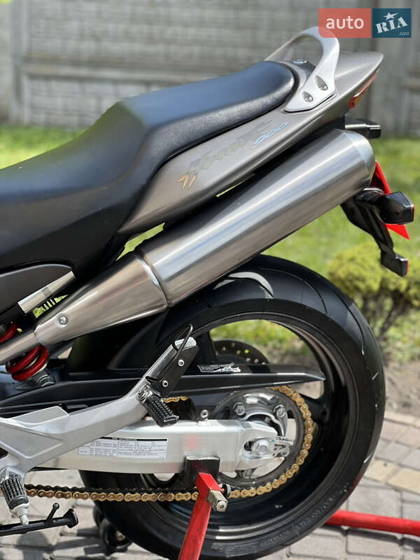 Мотоцикл Без обтекателей (Naked bike) Honda CB 900F Hornet 2003 в Буске фото 26 Мотоцикл Без обтекателей (Naked bike) Honda CB 900F Hornet 2003 в Буске