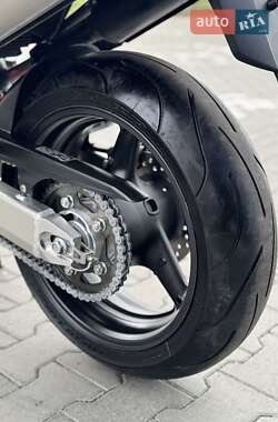 Мотоцикл Без обтекателей (Naked bike) Honda CB 900F Hornet 2002 в 