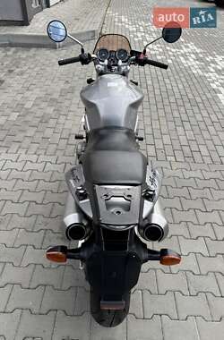 Мотоцикл Без обтекателей (Naked bike) Honda CB 900F Hornet 2002 в 