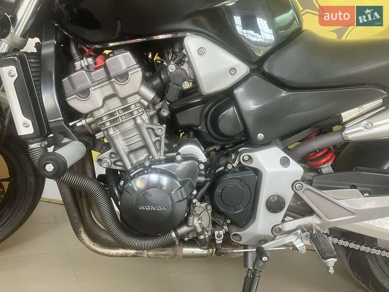 Мотоцикл Классик Honda CB 900F Hornet 2005 в Буске