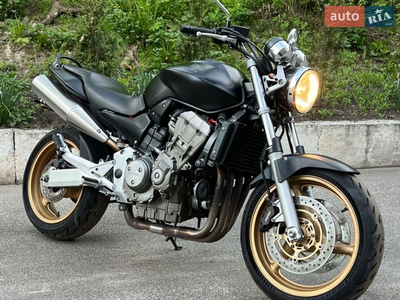 Honda CB 900F Hornet 2004