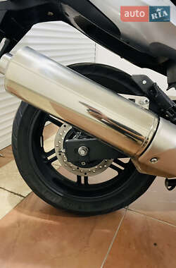 Мотоцикл Спорт-туризм Honda CBF 1000 2011 в 
