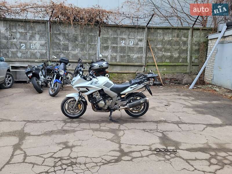 Мотоцикл Классик Honda CBF 1000 2009 в Киеве