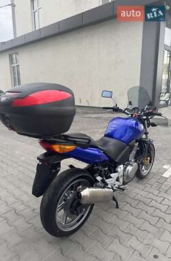 Мотоцикл Без обтекателей (Naked bike) Honda CBF 500 2005 в 