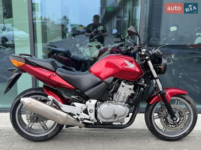 Мотоцикл Без обтекателей (Naked bike) Honda CBF 500 2005 в 