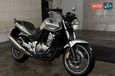 Мотоцикл Без обтікачів (Naked bike) Honda CBF 500 2004 в 