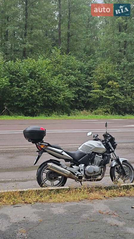 Мотоцикл Багатоцільовий (All-round) Honda CBF 500 2004 в Володимирі