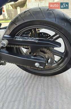 Мотоцикл Спорт-туризм Honda CBF 600 2004 в 