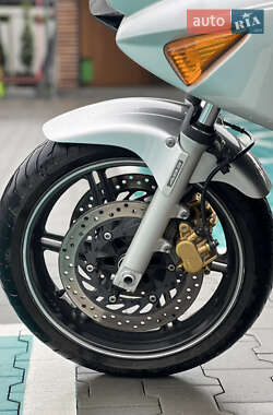 Мотоцикл Классік Honda CBF 600 2005 в 