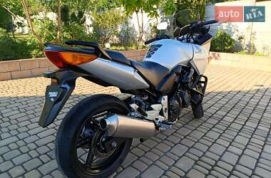 Мотоцикл Спорт-туризм Honda CBF 600 2004 в 