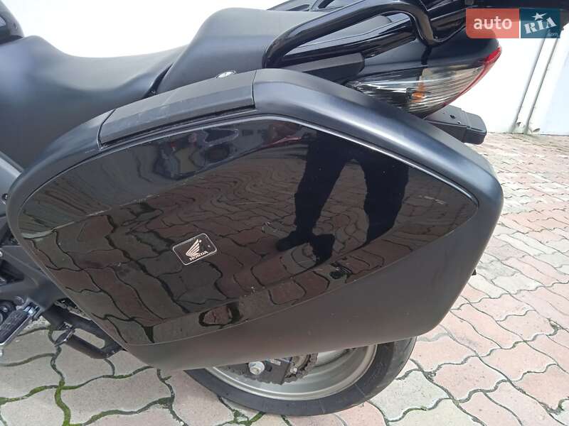 Мотоцикл Без обтекателей (Naked bike) Honda CBF 600NА 2010 в Киеве