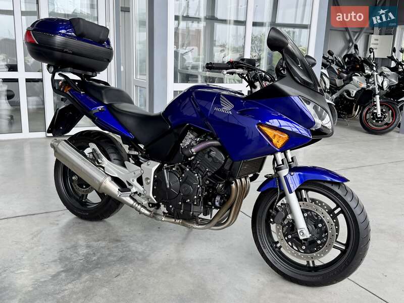 Мотоцикл Спорт-туризм Honda CBF 600S 2004 в 